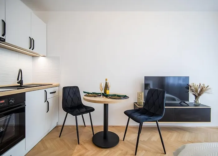 Daire Stylish With Balcony *