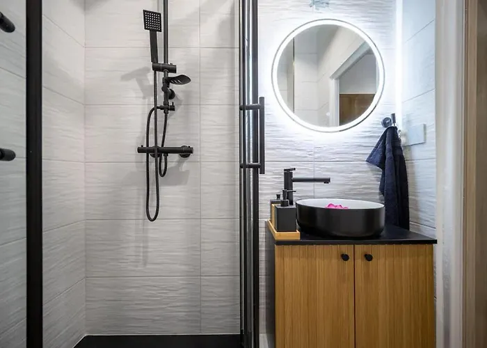 Stylish With Balcony